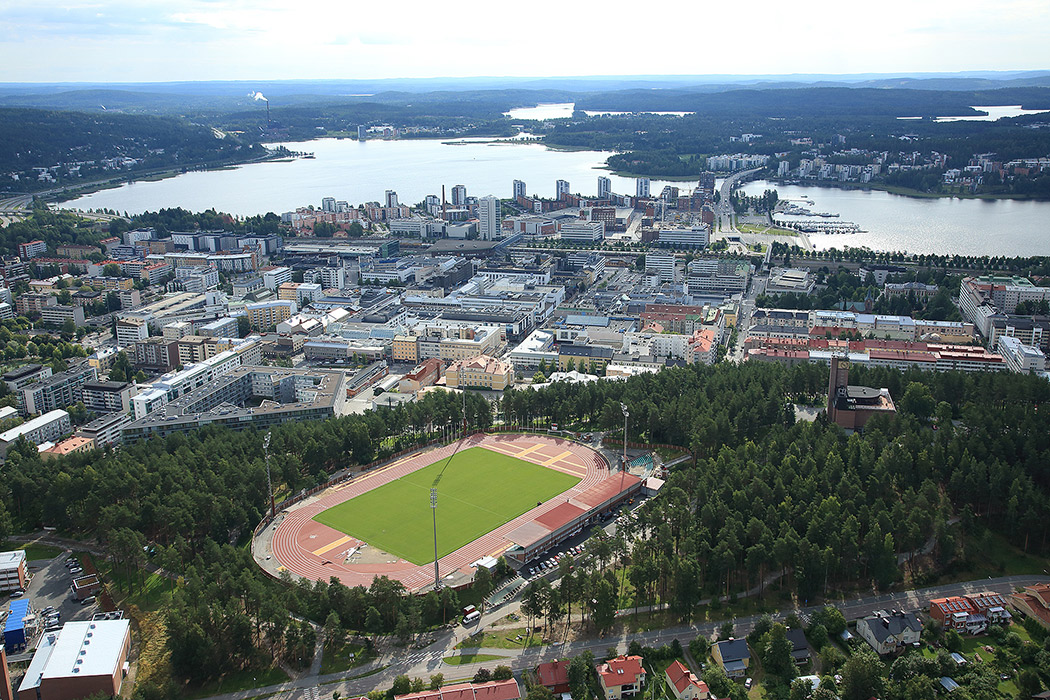 Ilmakuva Jyväskylän kaupungin yltä.