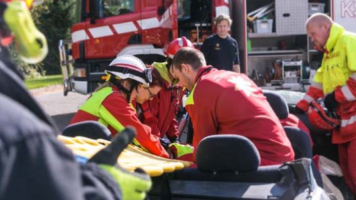 Gradia Jämsän ensihoidon opiskelijat pelastusharjoitus